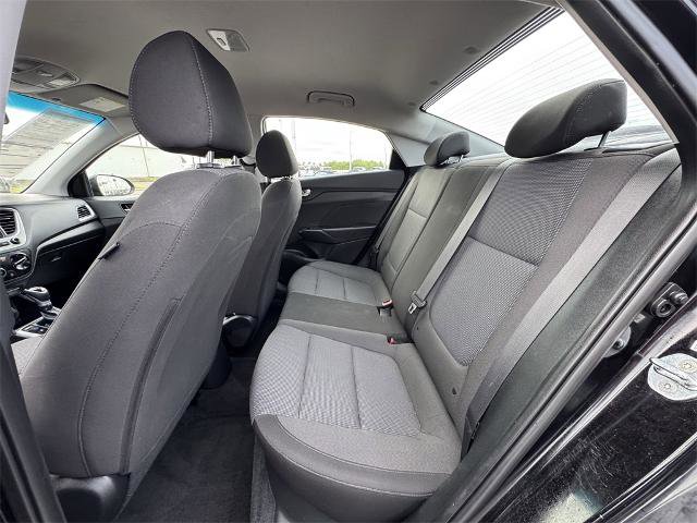Used 2021 Hyundai Accent SE image 14