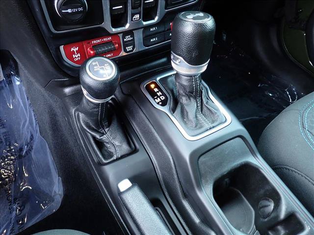 Used 2024 Jeep Wrangler Unlimited Rubicon 4xe w/ Safety Group AWD/4WD image 18