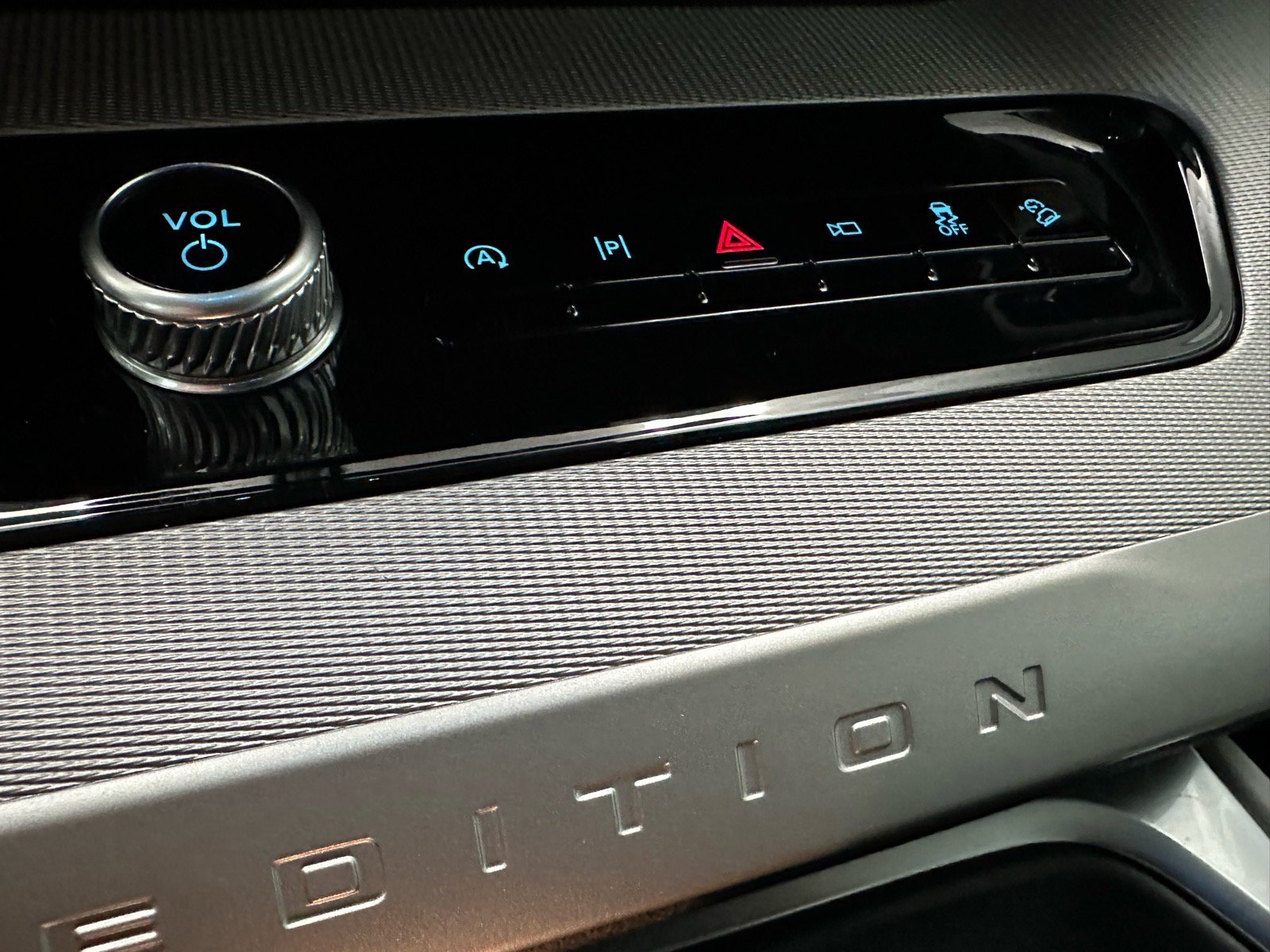 Certified 2025 Ford Expedition Max Active image 42