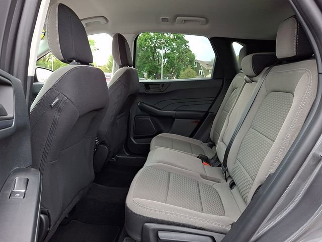 Certified 2022 Ford Escape SE w/ SE Sport Appearance Package FWD image 9