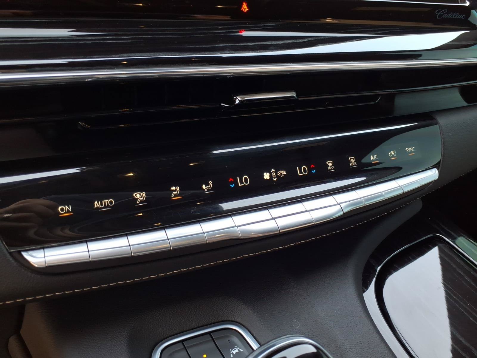 Used 2021 Cadillac Escalade Sport w/ Driver Assist Tech Package AWD/4WD image 22
