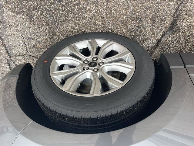 Certified 2024 Ford Edge Titanium image 40