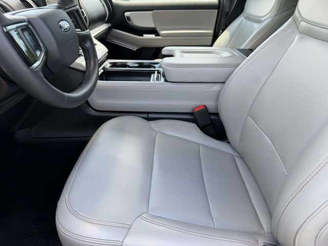 Certified 2025 Ford Expedition Active AWD/4WD image 19