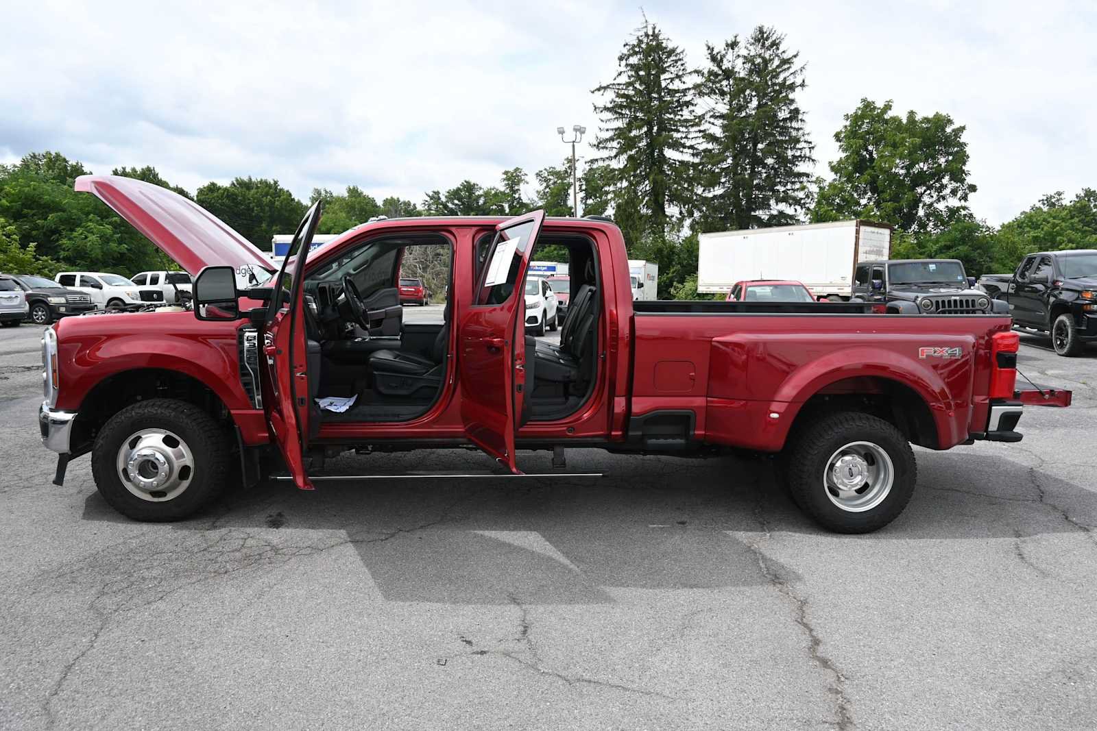 Certified 2025 Ford F350 Lariat w/ Lariat Ultimate Package AWD/4WD image 39