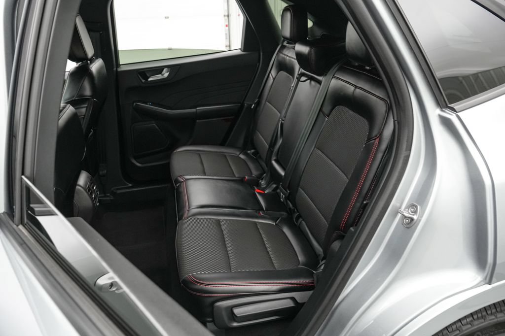 Certified 2024 Ford Escape ST-Line w/ Tech Pack #1 AWD/4WD image 21