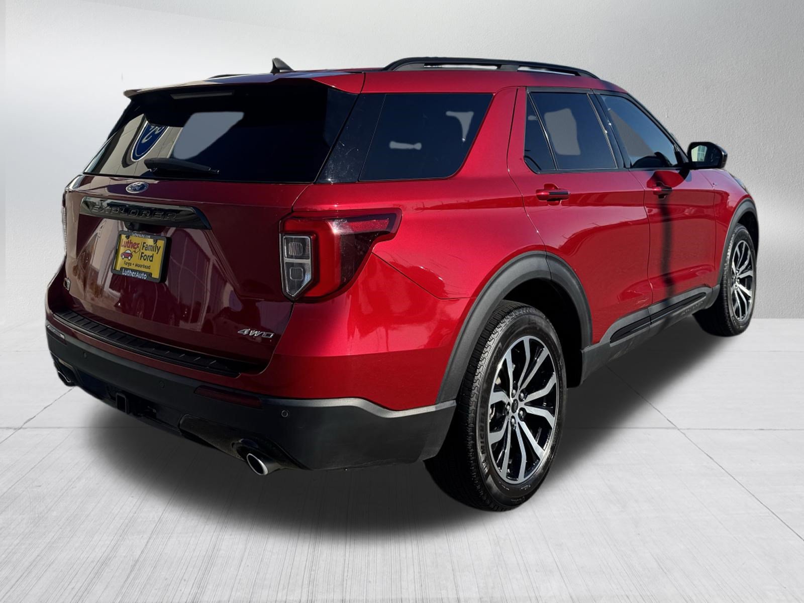 Certified 2022 Ford Explorer ST-Line w/ Class IV Trailer Tow Package AWD/4WD image 7