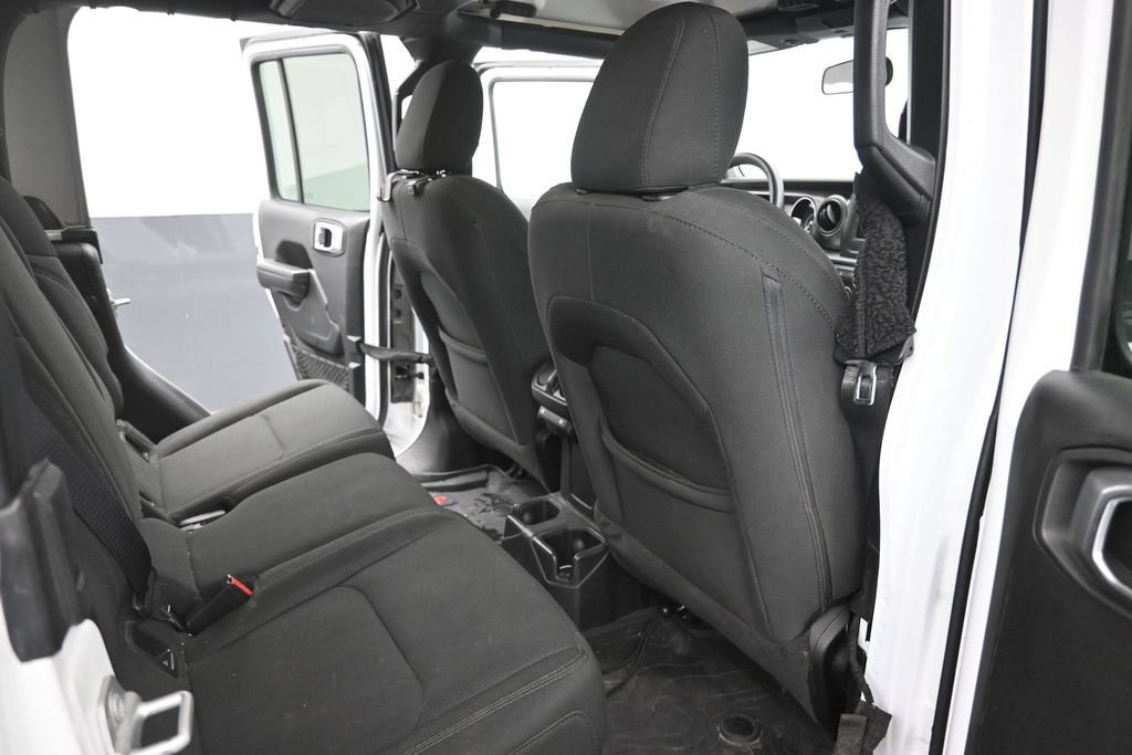Used 2023 Jeep Gladiator Sport AWD/4WD image 14