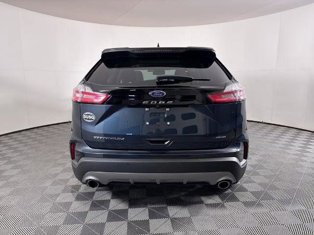 Certified 2022 Ford Edge Titanium image 3