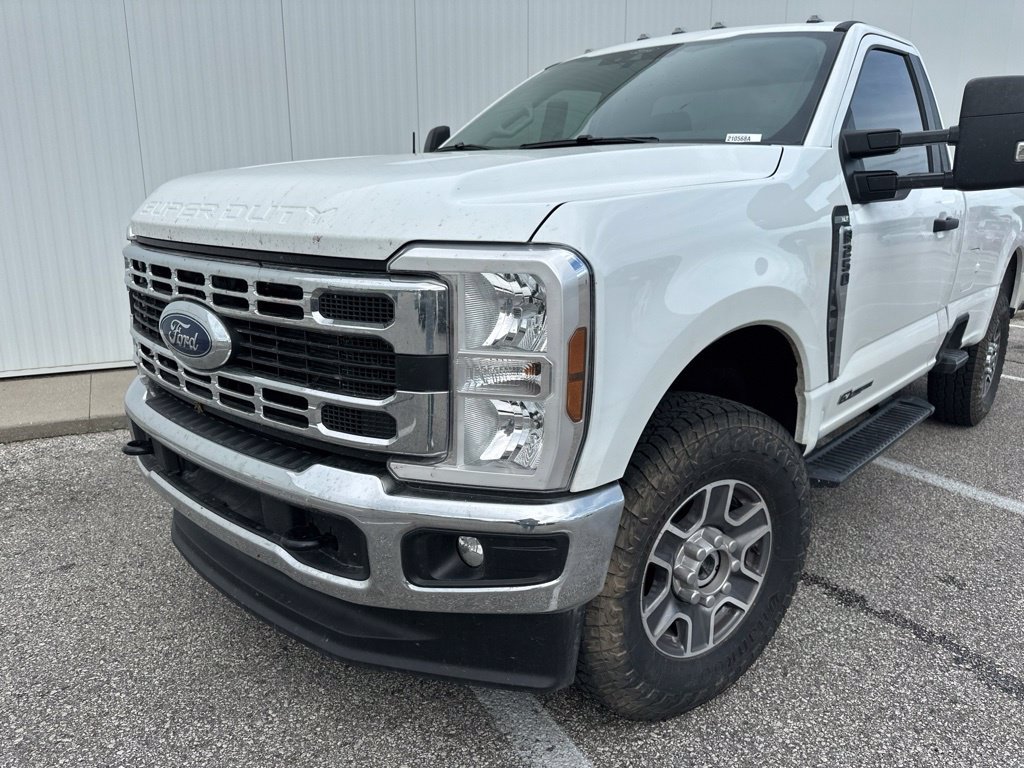 Certified 2025 Ford F250 XLT w/ FX4 Off-Road Package AWD/4WD image 2