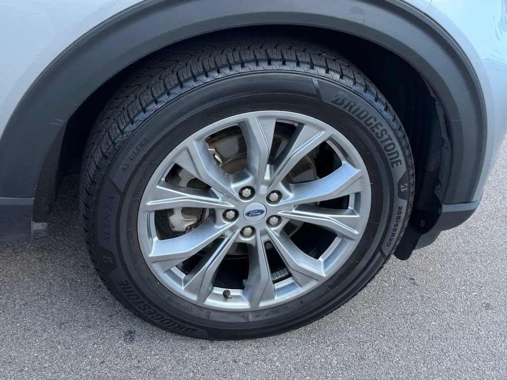 Certified 2023 Ford Explorer XLT w/ Equipment Group 202A RWD image 19