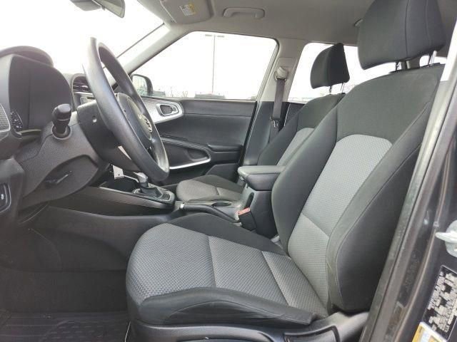 Used 2022 Kia Soul LX w/ Technology Package image 19