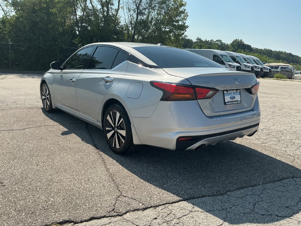 Used 2022 Nissan Altima 2.5 SL FWD image 3