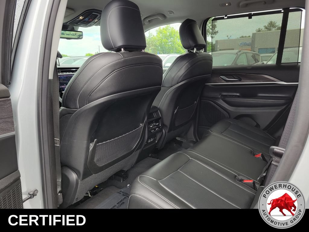 Used 2023 Jeep Grand Cherokee Limited w/ Luxury Tech Group II RWD image 15