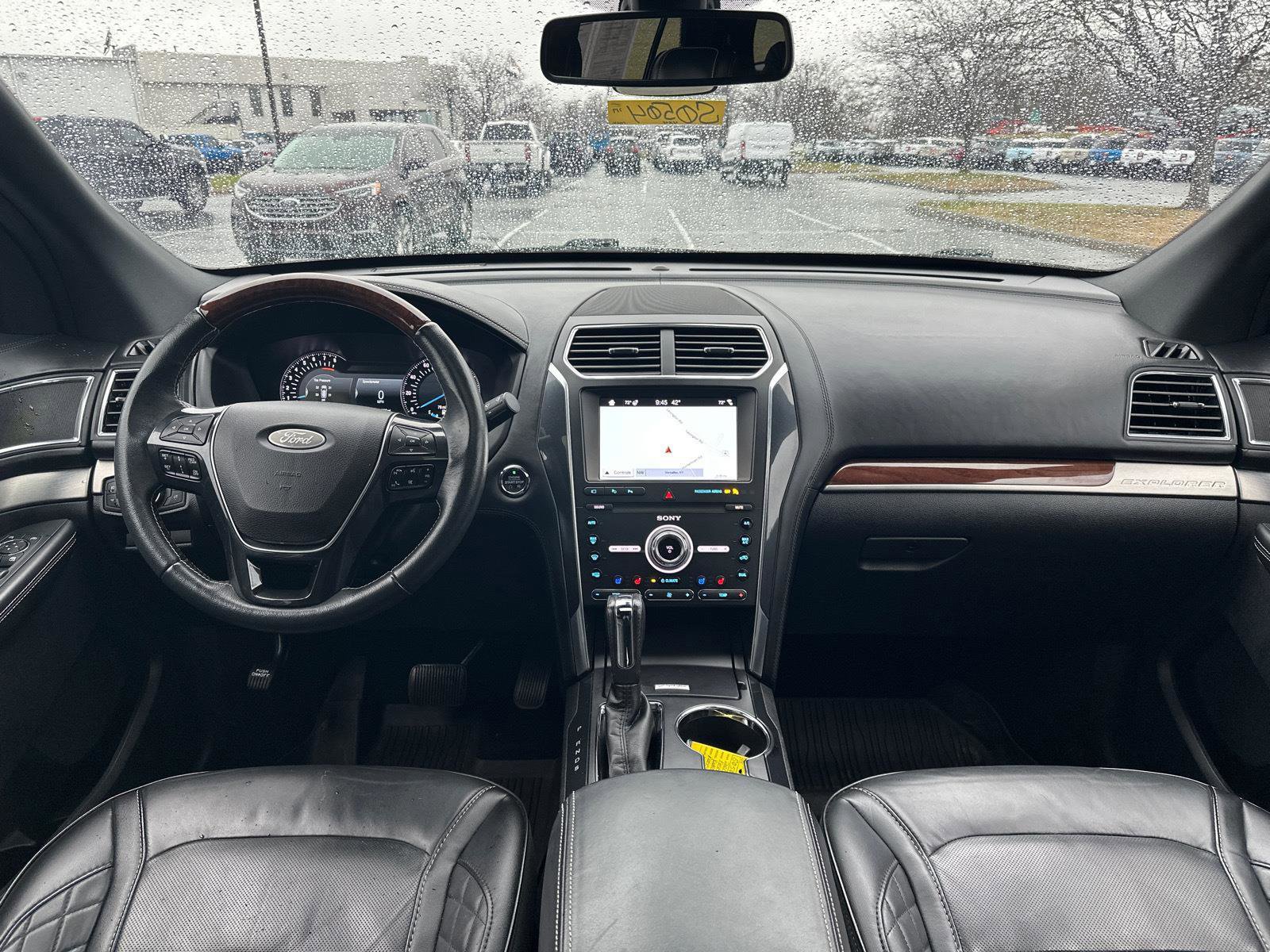 Certified 2019 Ford Explorer Platinum image 5