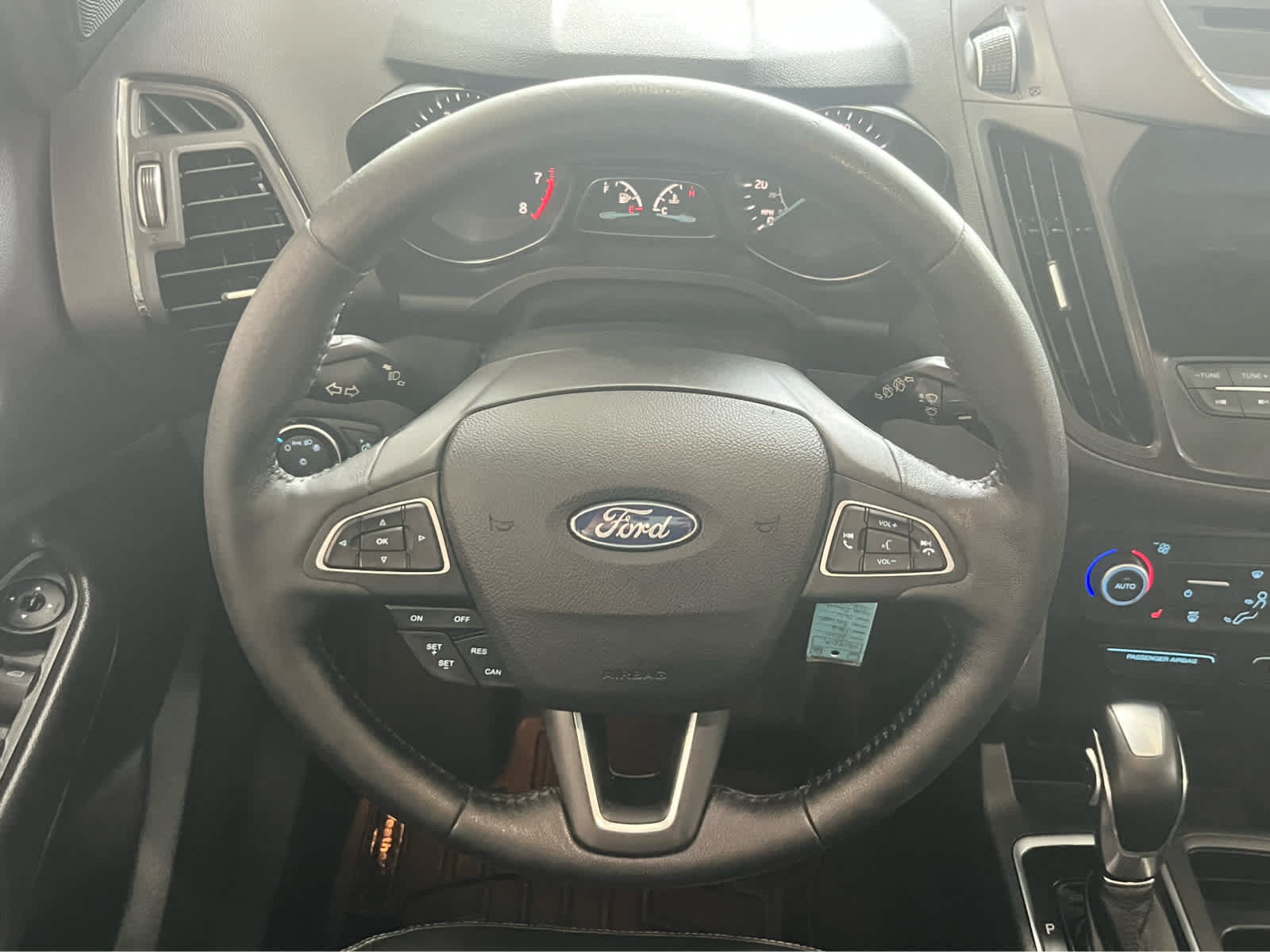 Certified 2018 Ford Escape SEL FWD image 12