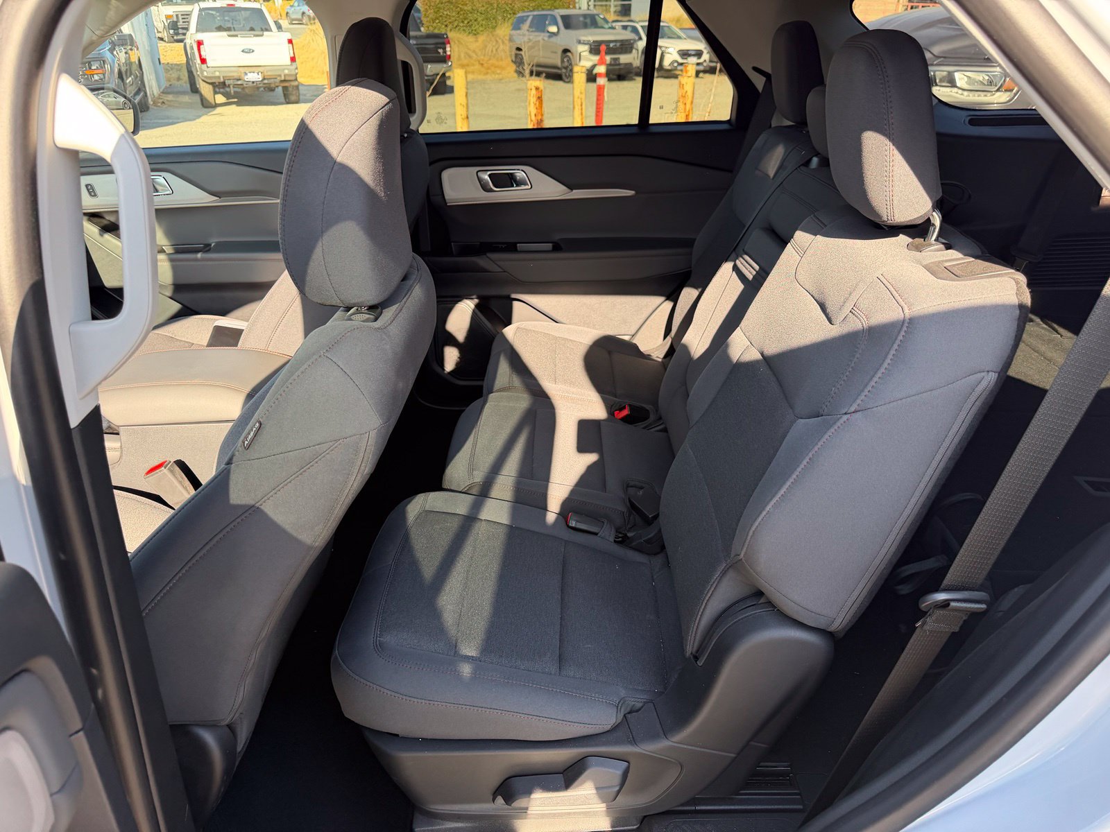 Certified 2025 Ford Explorer Active AWD/4WD image 12