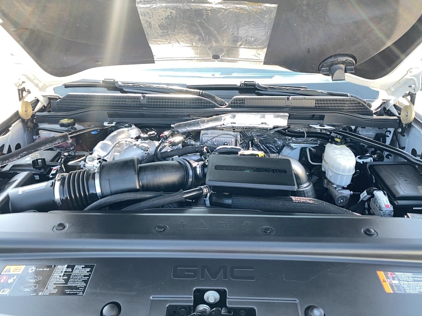 Used 2018 GMC Sierra 3500 SLT w/ Duramax Plus Package AWD/4WD image 19