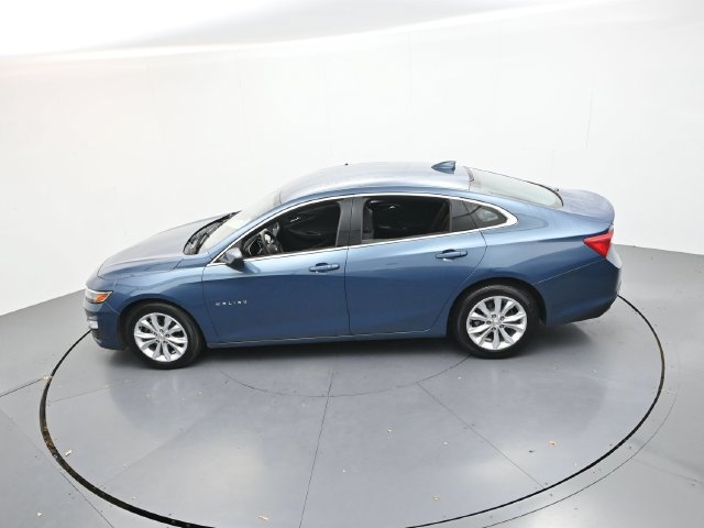 Used 2025 Chevrolet Malibu LT FWD image 40