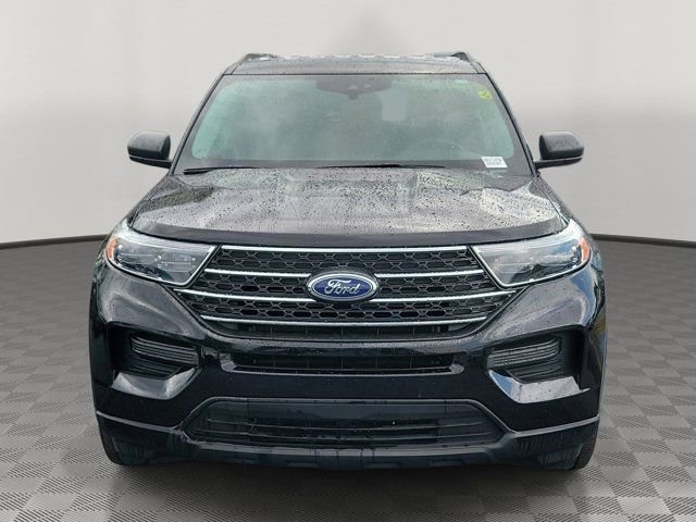 Certified 2023 Ford Explorer XLT RWD image 2