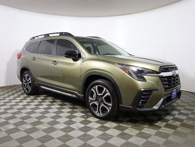 Used 2024 Subaru Ascent Limited image 5