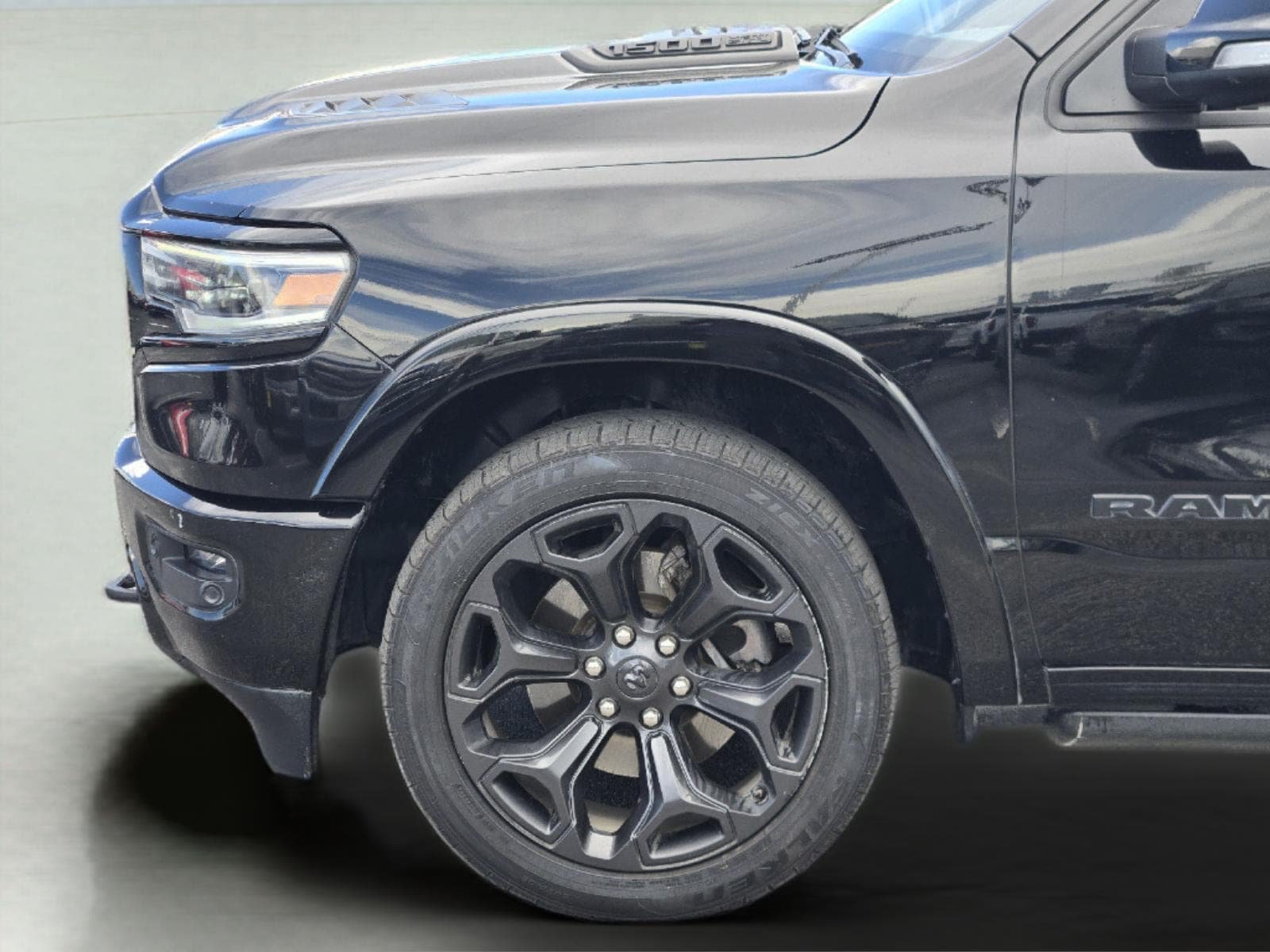 Used 2020 RAM 1500 Limited w/ Black Appearance Package RWD image 6