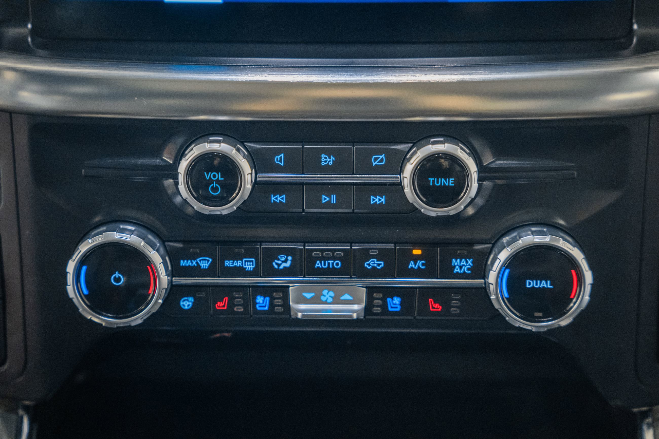 Certified 2023 Ford F150 Lariat w/ Equipment Group 502A High image 30