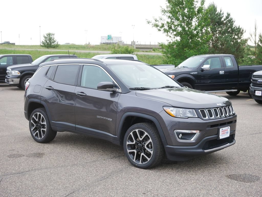 Used 2018 Jeep Compass Limited w/ Navigation Group AWD/4WD image 4