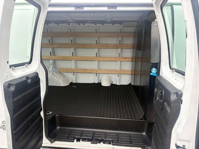 Used 2025 Chevrolet Express 2500 w/ Driver Convenience Package RWD image 14