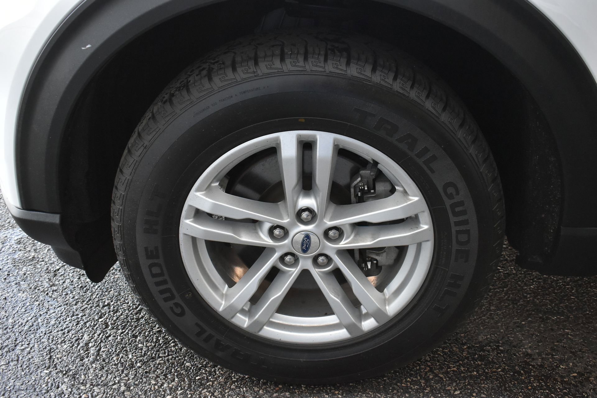 Certified 2022 Ford Explorer XLT AWD/4WD image 9