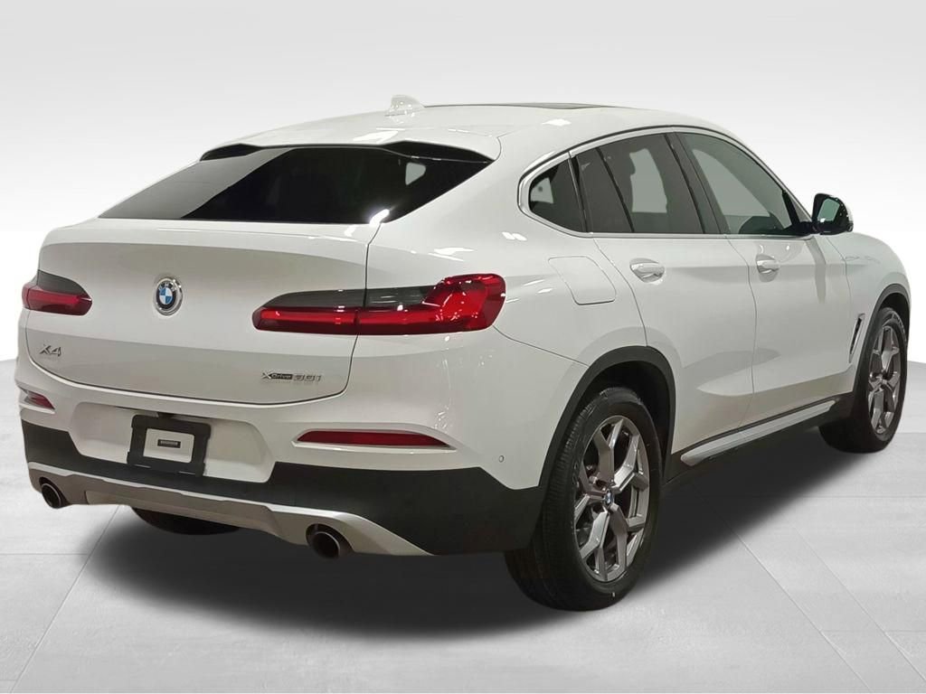 Used 2021 BMW X4 xDrive30i w/ Executive Package image 6
