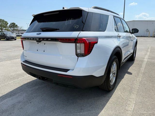 Certified 2025 Ford Explorer Active image 3