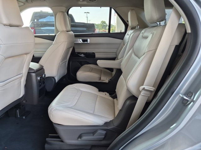 Certified 2021 Ford Explorer Platinum w/ Equipment Group 601A AWD/4WD image 31