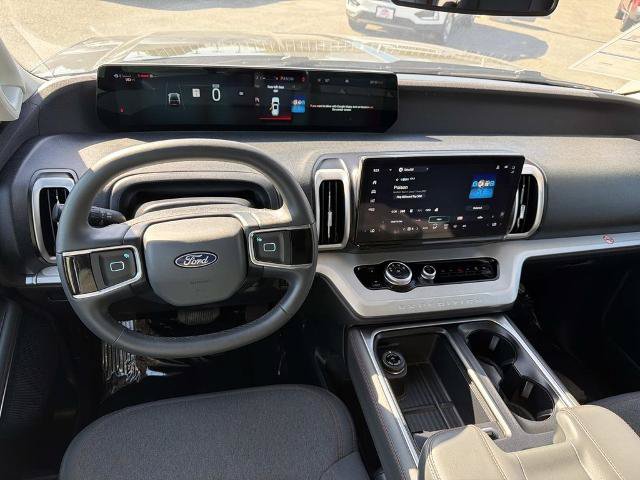 Certified 2025 Ford Expedition Active RWD image 11