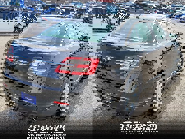 Certified 2017 Ford Taurus SE image 7