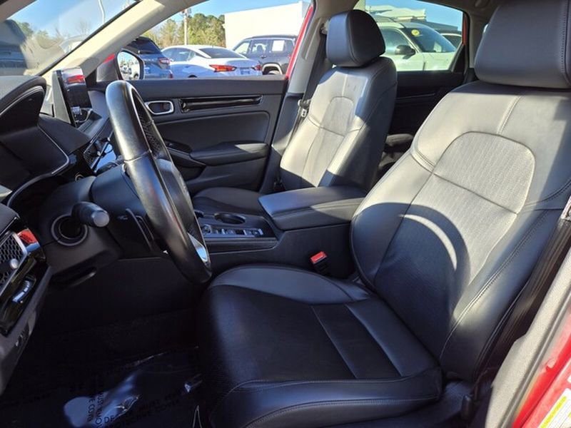 Used 2022 Honda Civic Touring image 10