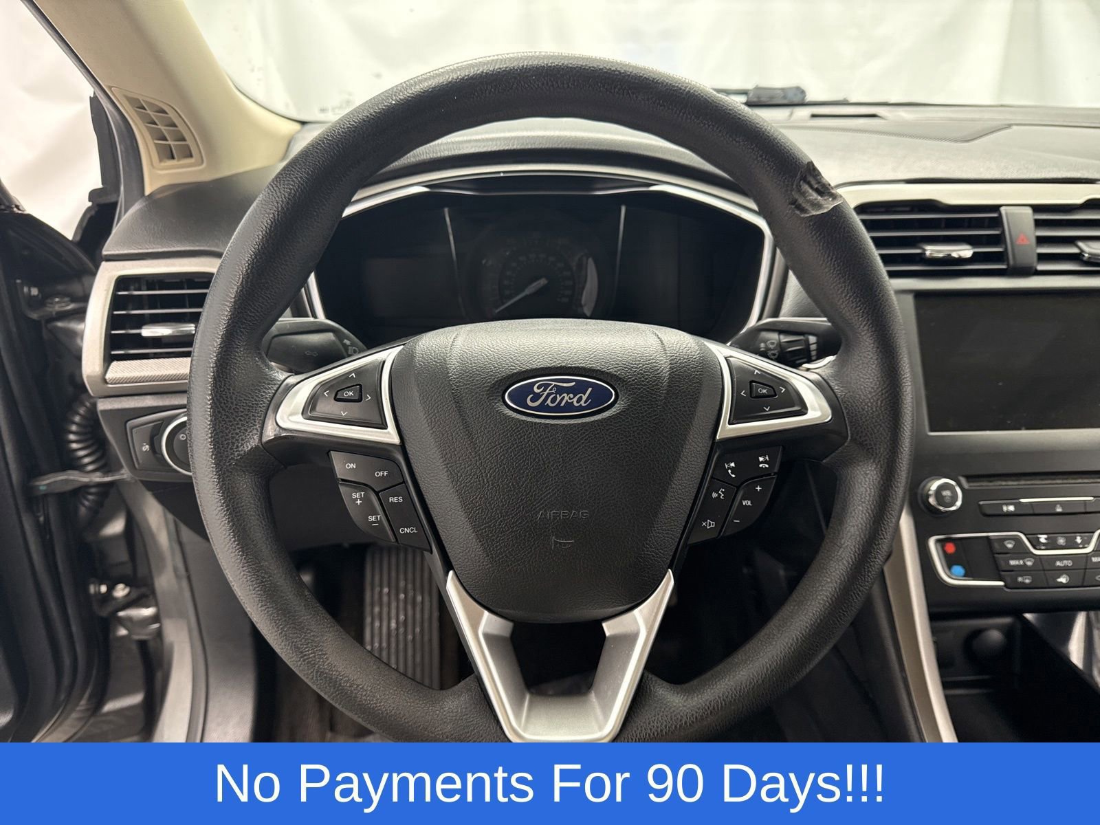 Certified 2017 Ford Fusion SE w/ Fusion SE Technology Package image 15