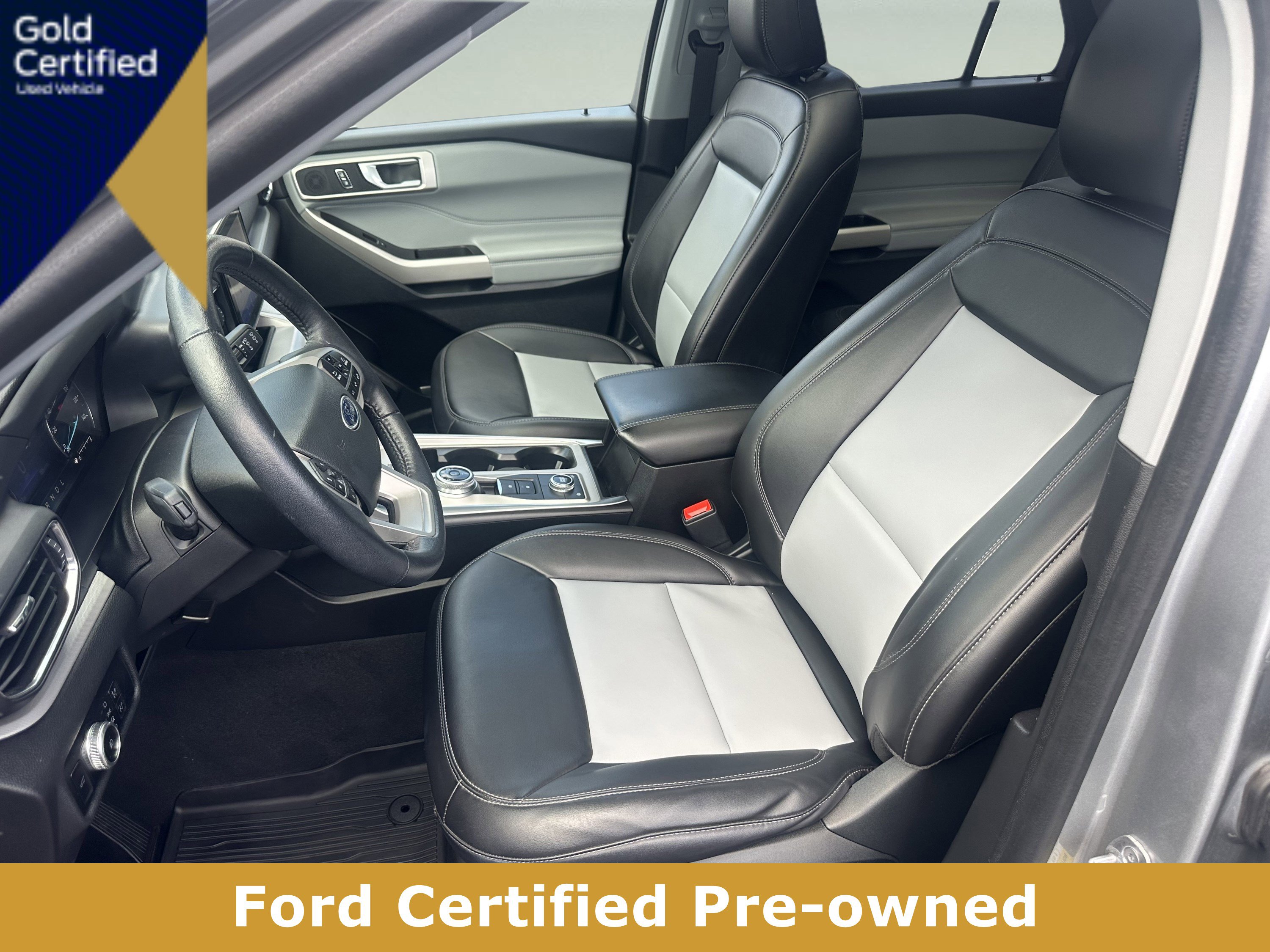 Certified 2023 Ford Explorer XLT w/ Equipment Group 202A AWD/4WD image 9