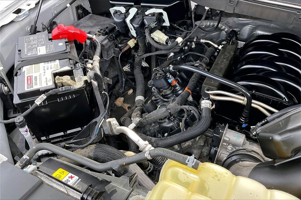 Certified 2021 Ford F150 XLT w/ Equipment Group 302A High image 32