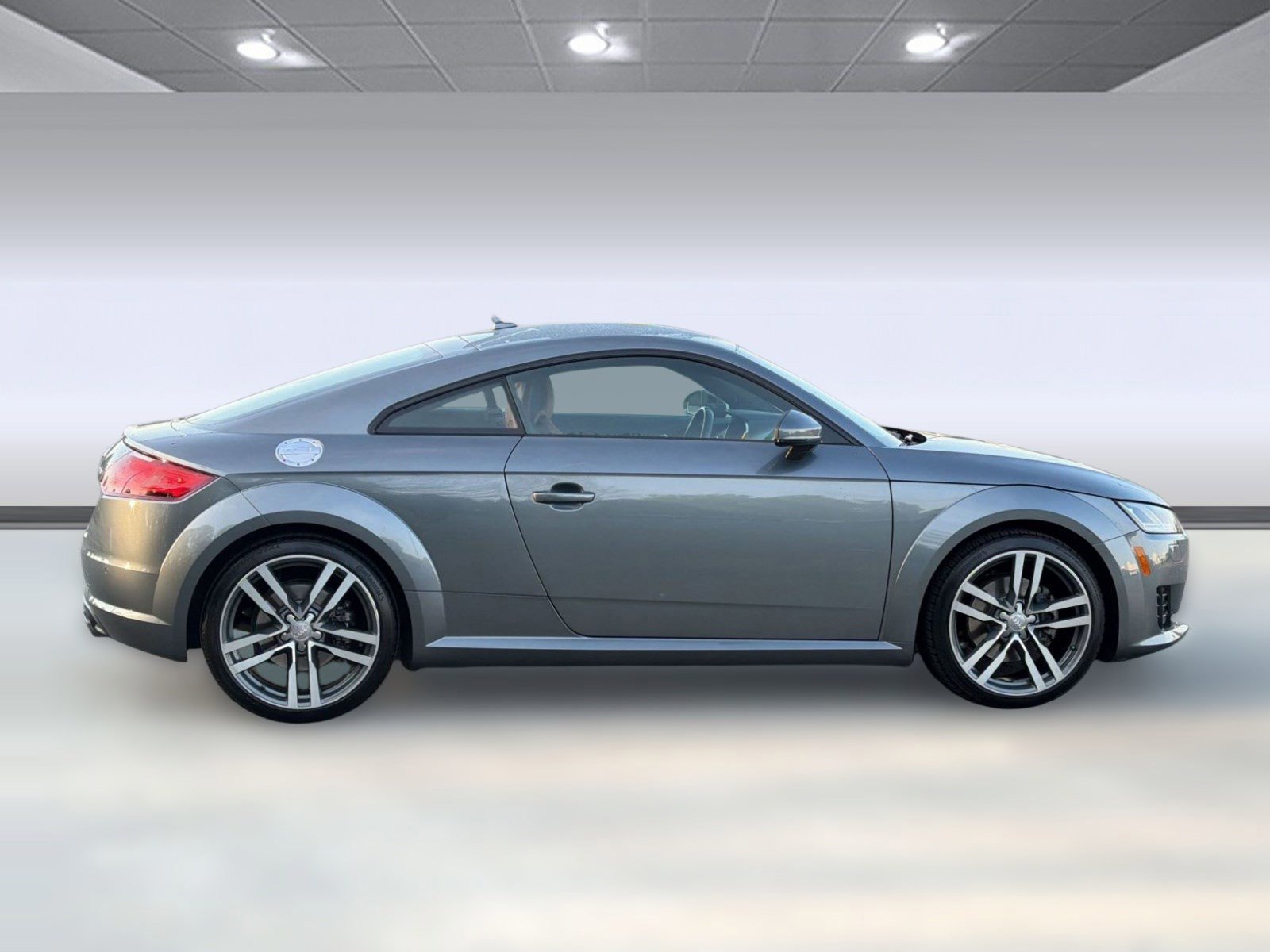 Used 2018 Audi TT 2.0T w/ Technology Package image 6