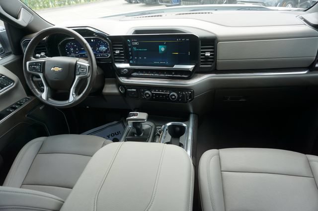 Used 2023 Chevrolet Silverado 1500 LTZ w/ LTZ Convenience Package II AWD/4WD image 6