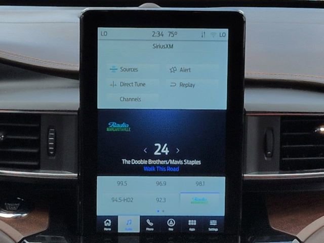 Certified 2022 Ford Explorer King Ranch w/ Technology Package AWD/4WD image 18