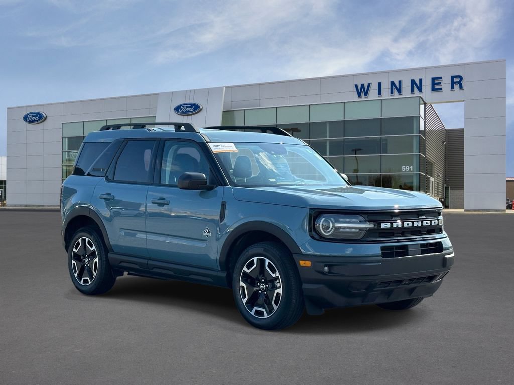 Certified 2023 Ford Bronco Sport Outer Banks w/ Tech Package AWD/4WD image 6
