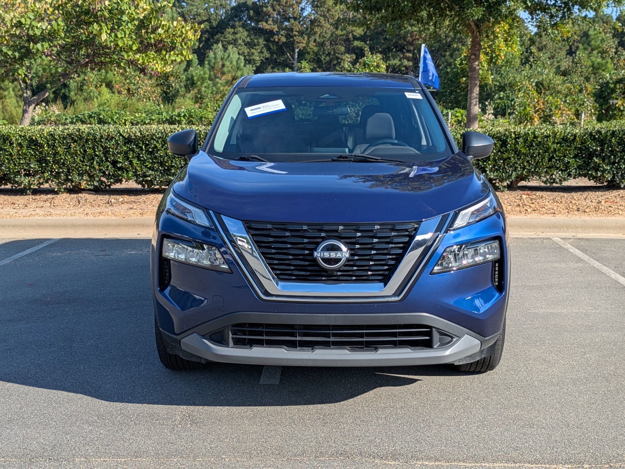 Used 2023 Nissan Rogue S image 10