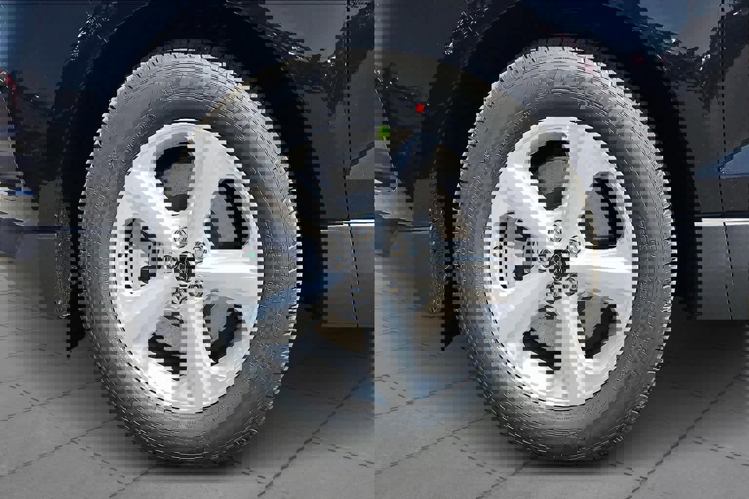 Certified 2024 Ford Edge SE image 12