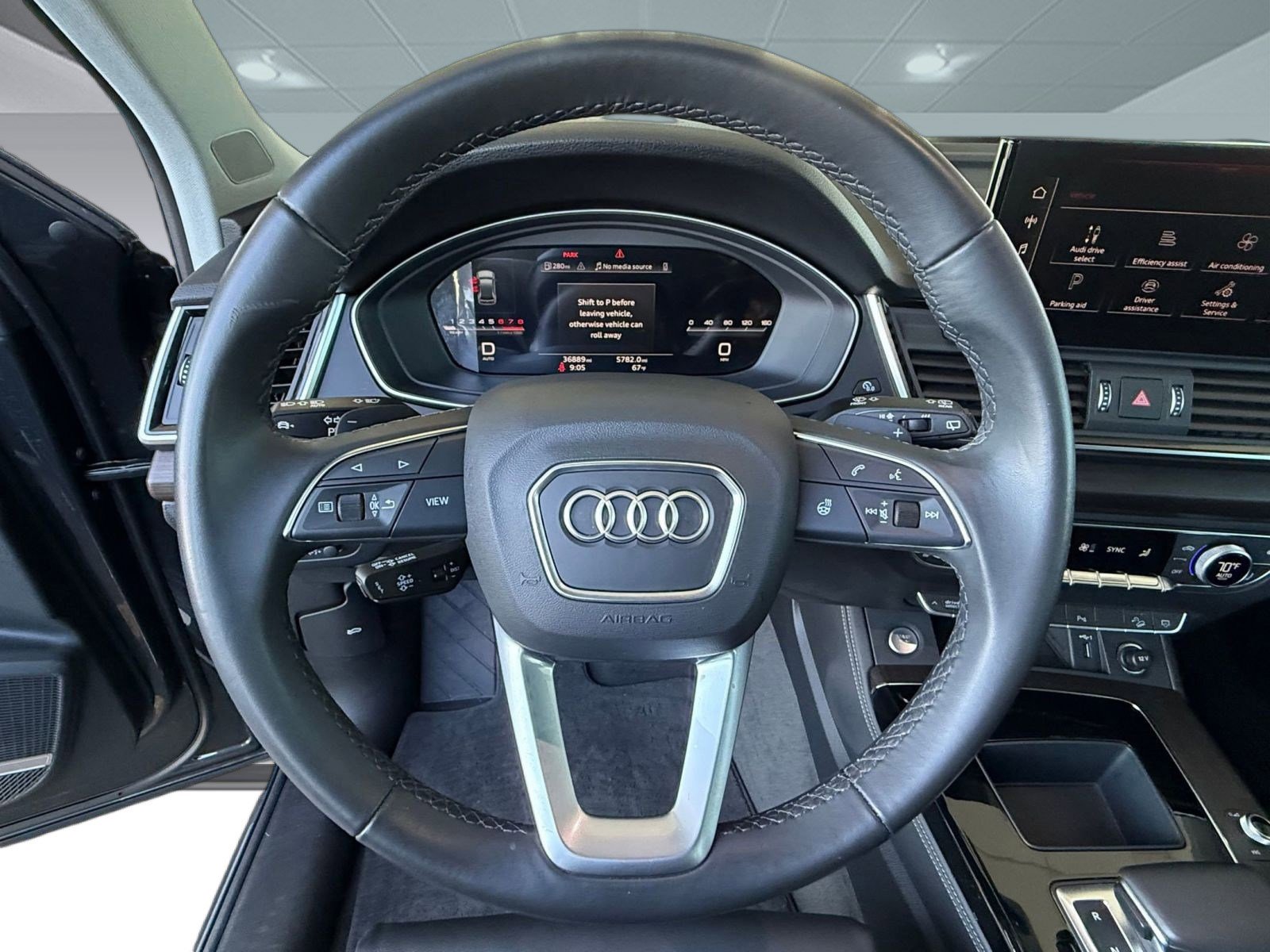 Used 2023 Audi Q5 2.0T Premium Plus w/ Premium Plus Package AWD/4WD image 16