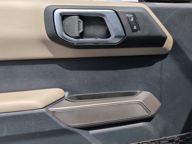 Certified 2023 Ford Bronco Wildtrak image 14