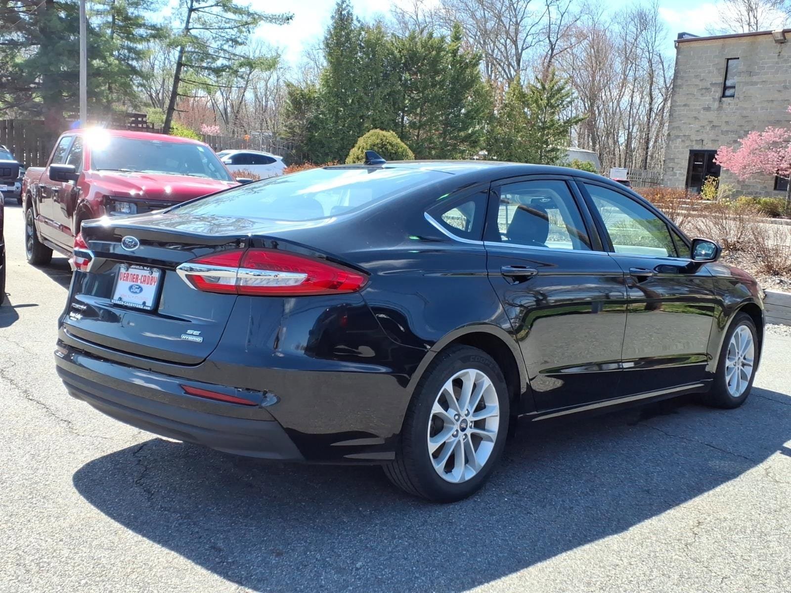 Certified 2020 Ford Fusion SE FWD image 6