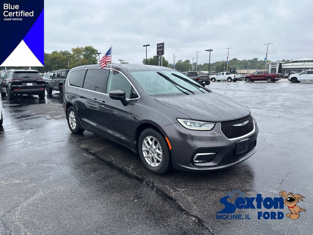 Used 2023 Chrysler Pacifica Touring-L