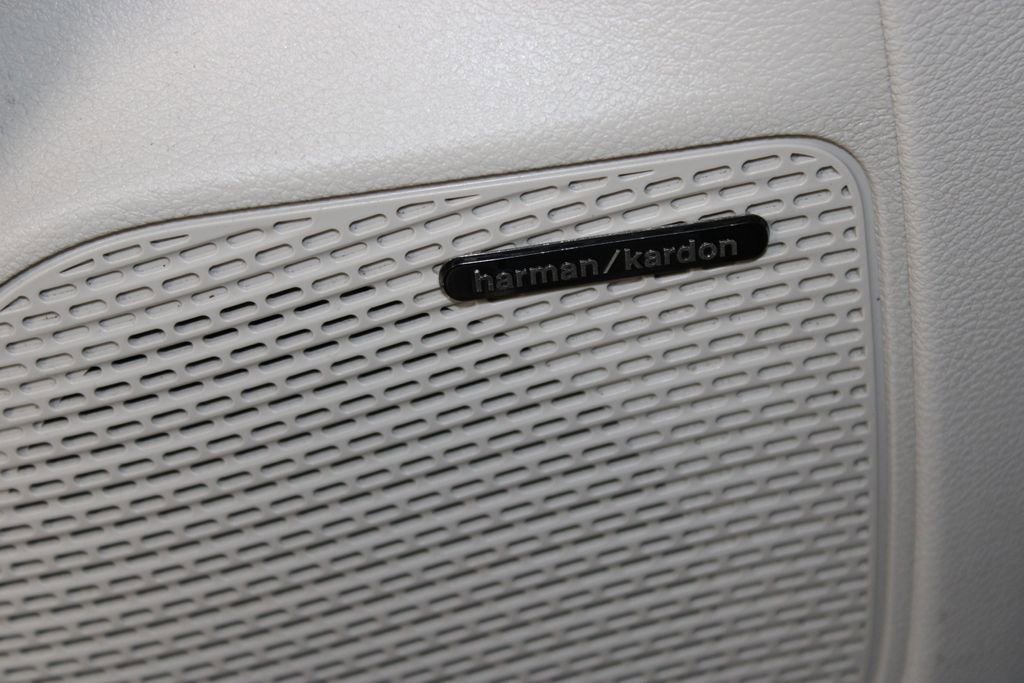 Used 2022 Chrysler Pacifica Limited image 40