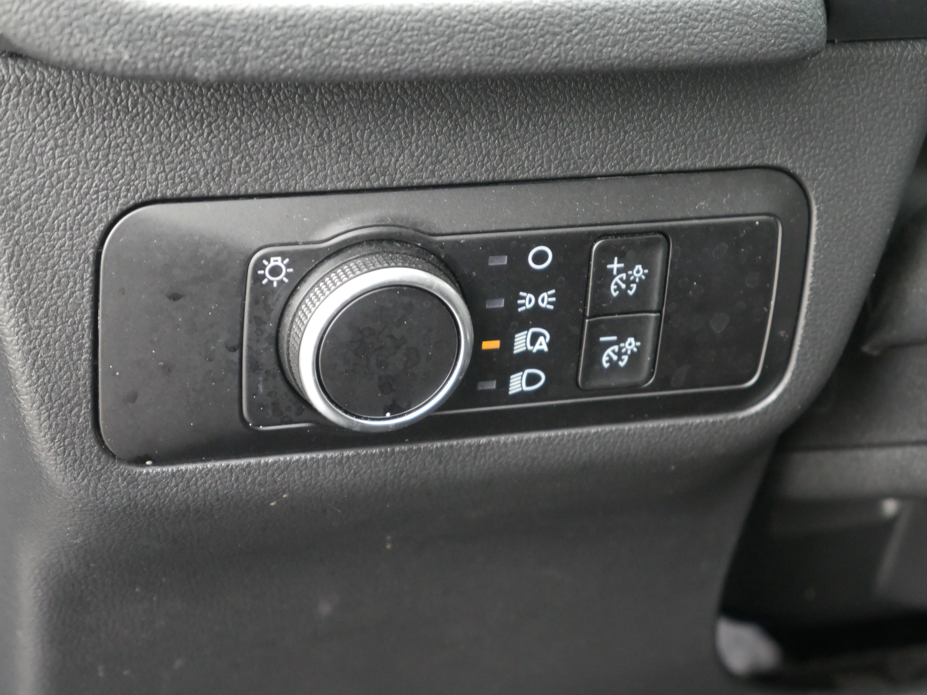 Certified 2025 Ford Escape Active AWD/4WD image 5